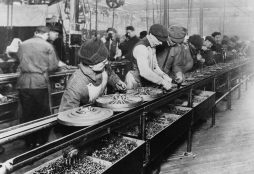 IMAGE: Ford assembly line (1913) - Public Domain
